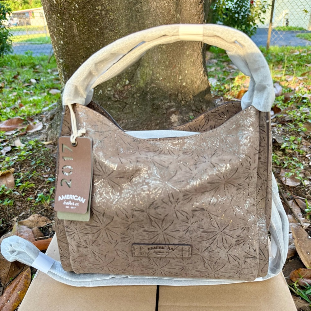 American Leather Co. Triple Entry Leather Auburn Crossbody Taupe Palm Grove